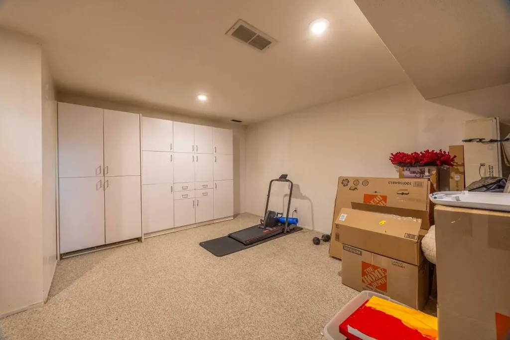 6716 Ranchview Drive NW Calgary AB T3G 1L1
