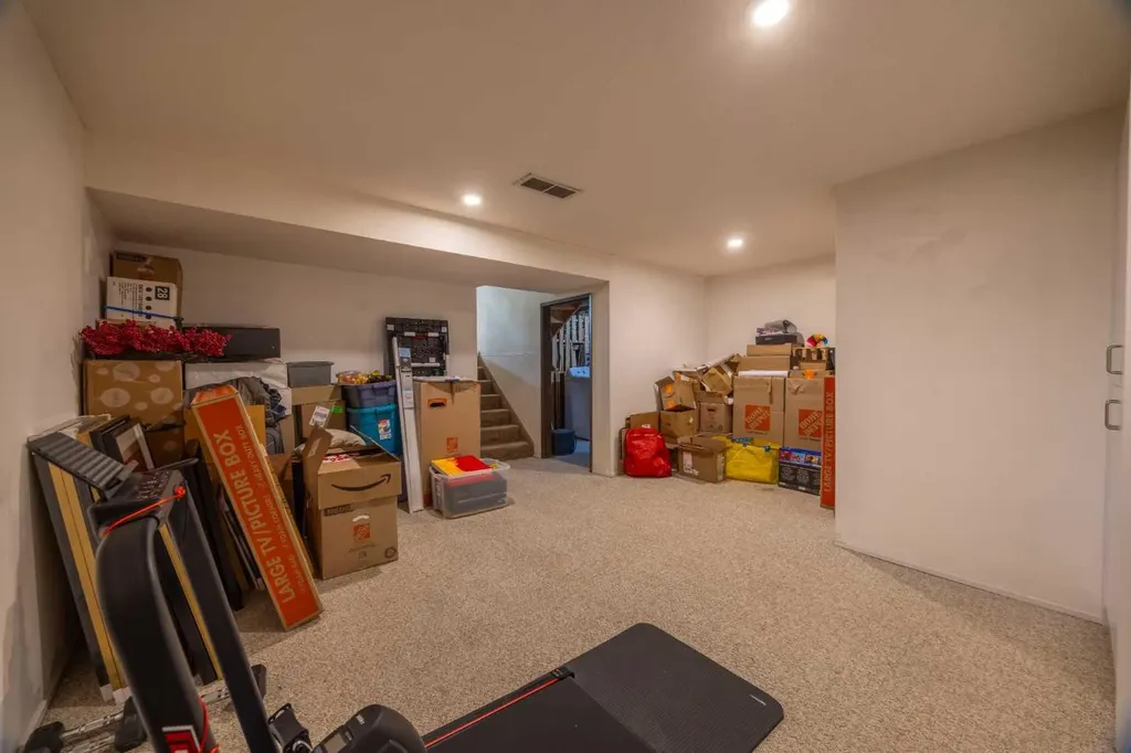 6716 Ranchview Drive NW Calgary AB T3G 1L1