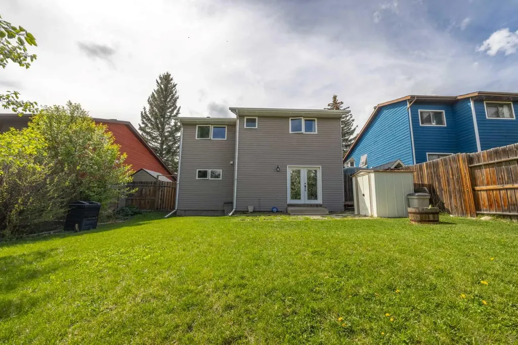 6716 Ranchview Drive NW Calgary AB T3G 1L1