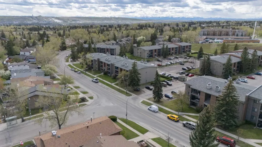6716 Ranchview Drive NW Calgary AB T3G 1L1