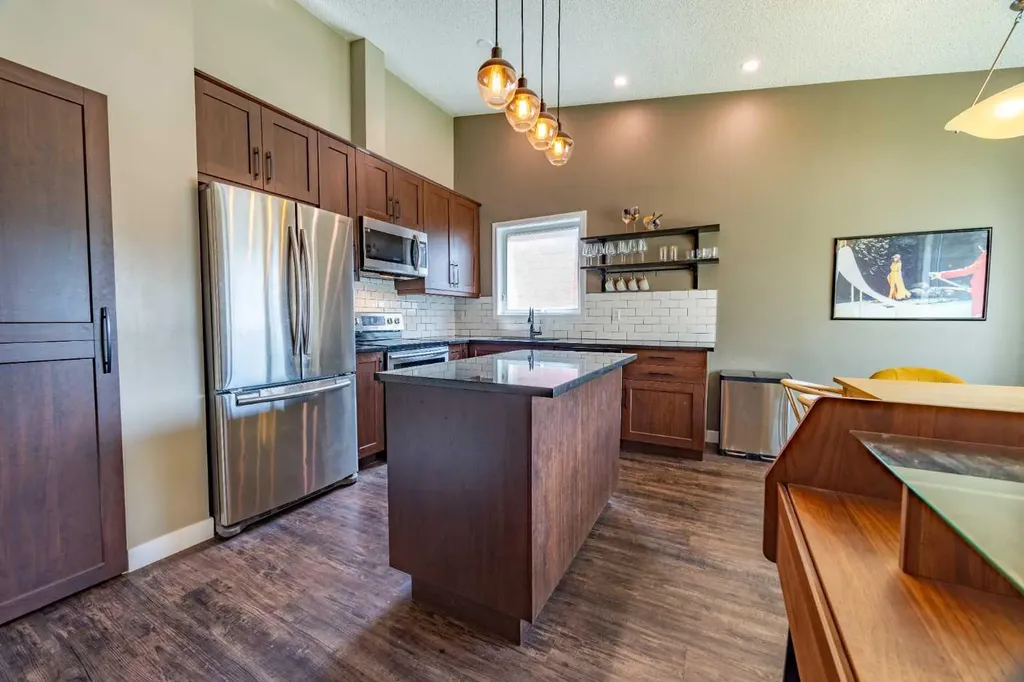 6716 Ranchview Drive NW Calgary AB T3G 1L1