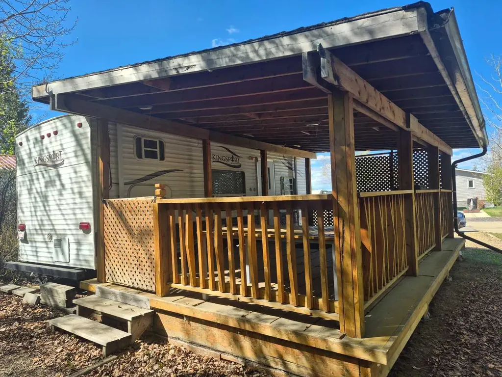 10046 Township Road 422 Rural Ponoka County AB T0C 2J0