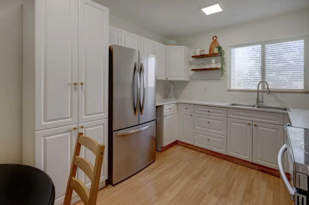 707 Westmount Drive Strathmore AB T1P 1A9
