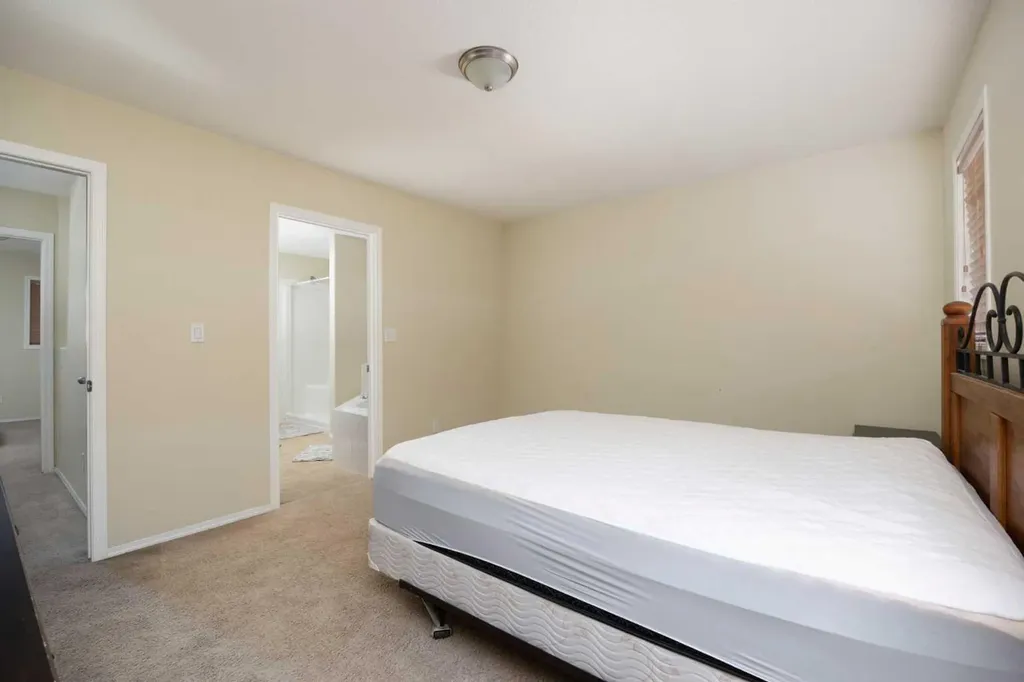 240 Laffont Way Fort Mcmurray AB T9K 2W2