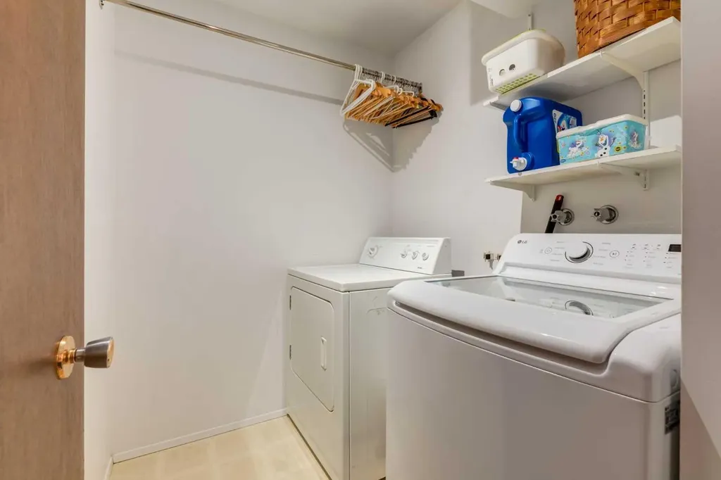 5019 46 Avenue SW Calgary AB T3E 6R1