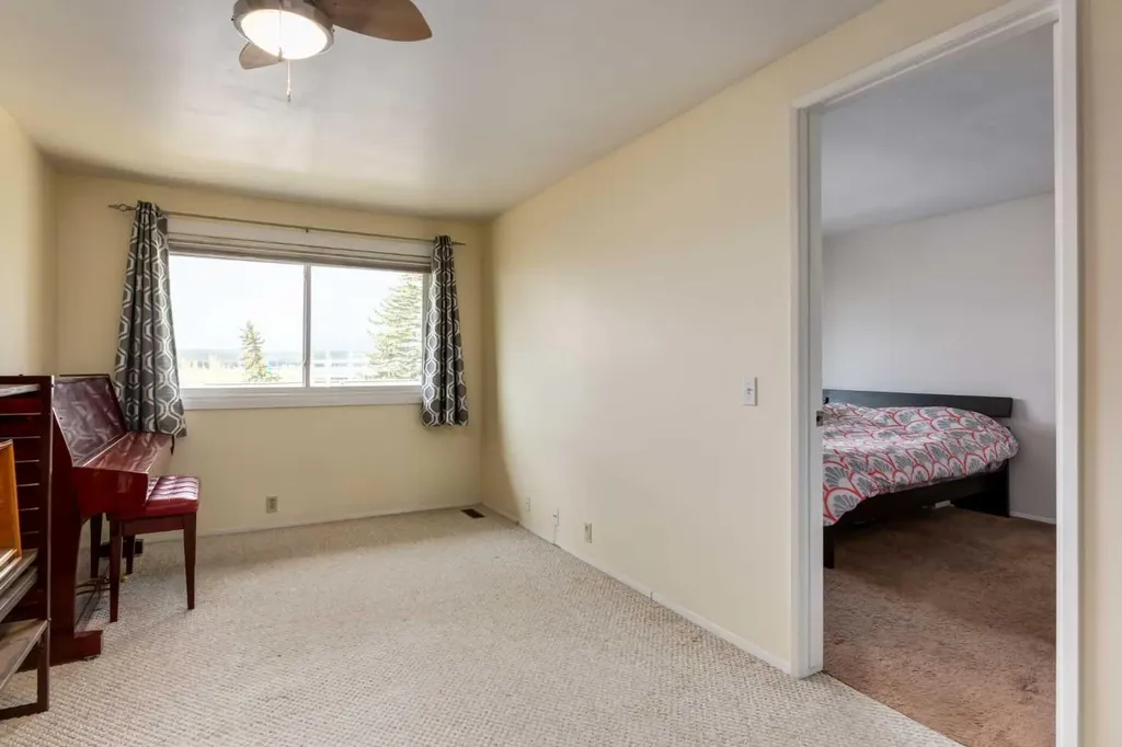 5019 46 Avenue SW Calgary AB T3E 6R1