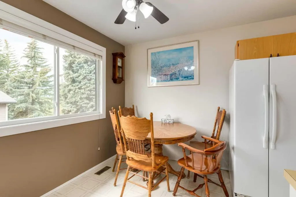 5019 46 Avenue SW Calgary AB T3E 6R1