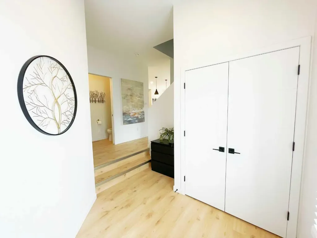 4310 28 Avenue S Lethbridge AB T1K 8L3