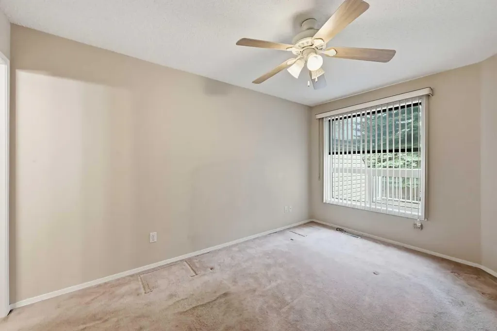 25 Tararidge Circle NE Calgary AB T3J 3W4