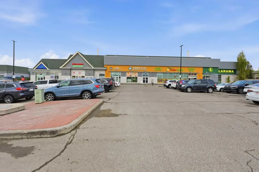 25 Tararidge Circle NE Calgary AB T3J 3W4