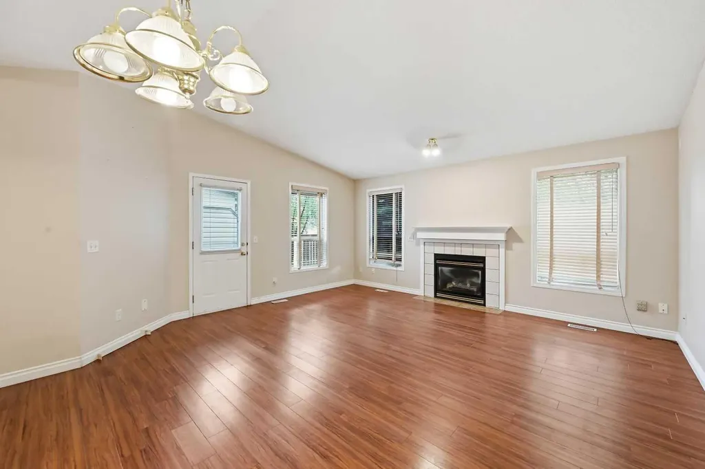 25 Tararidge Circle NE Calgary AB T3J 3W4