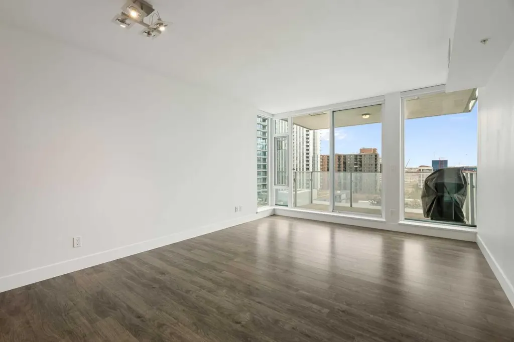 519 Riverfront Avenue SE Calgary AB T2G1K6