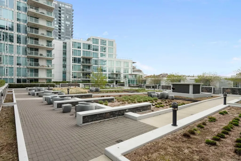 519 Riverfront Avenue SE Calgary AB T2G1K6