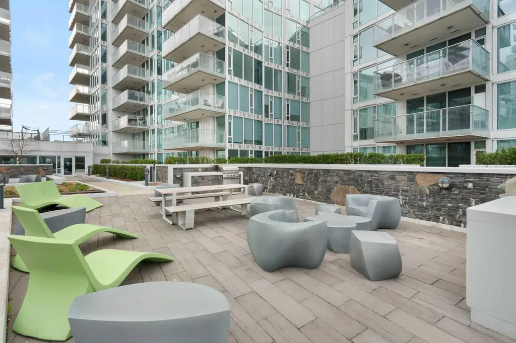 519 Riverfront Avenue SE Calgary AB T2G1K6