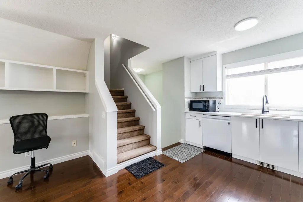 45 Tuscany Springs Garden NW Calgary AB T3L 2R3