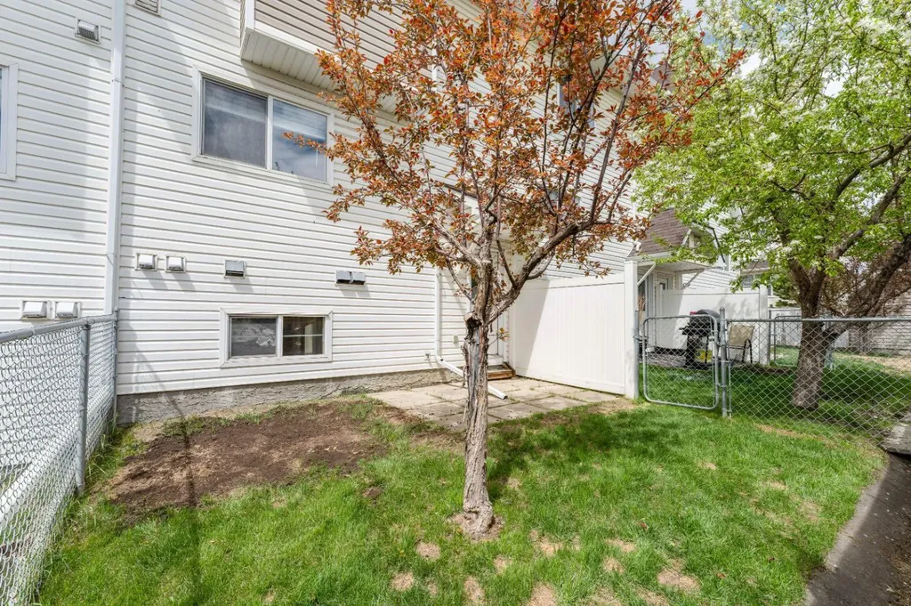 45 Tuscany Springs Garden NW Calgary AB T3L 2R3