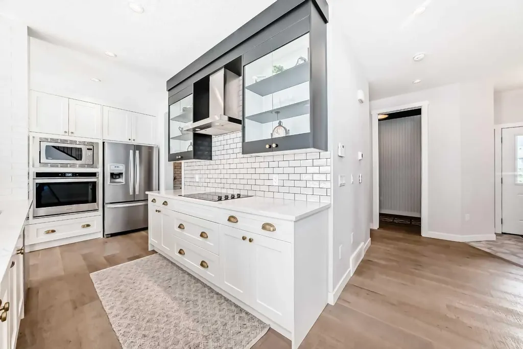 420 Legacy View SE Calgary AB T2X 2G4
