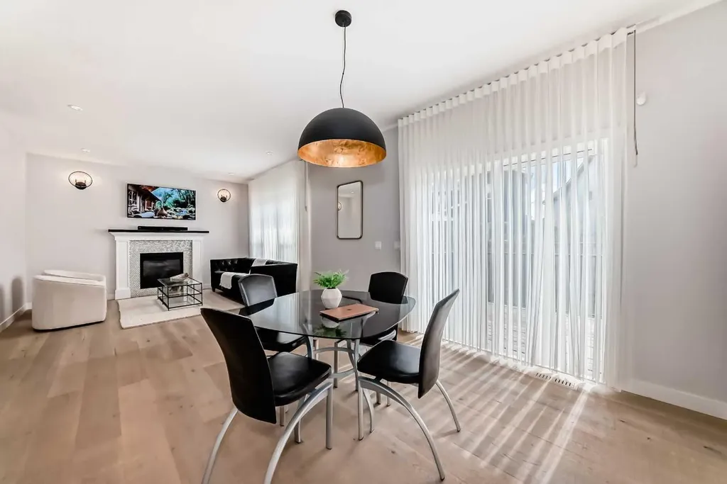 420 Legacy View SE Calgary AB T2X 2G4