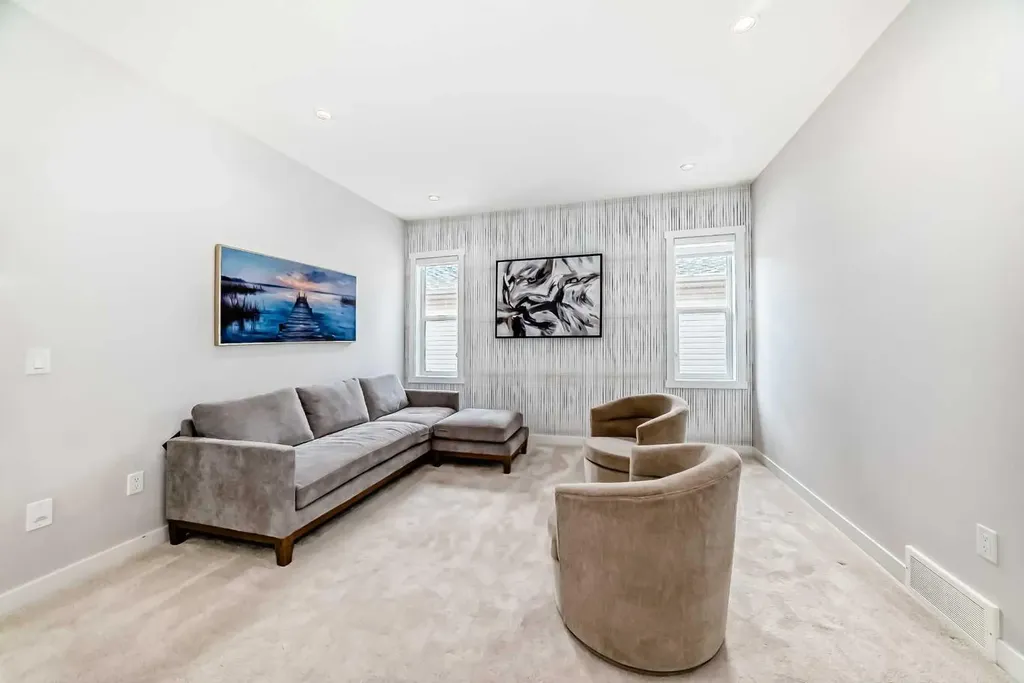 420 Legacy View SE Calgary AB T2X 2G4