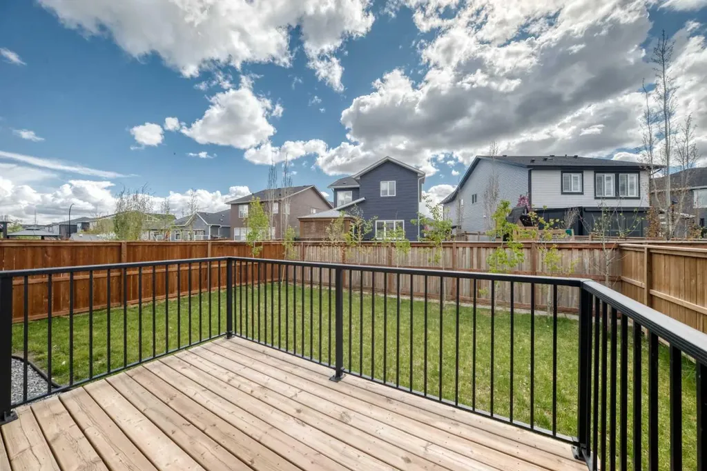 420 Legacy View SE Calgary AB T2X 2G4