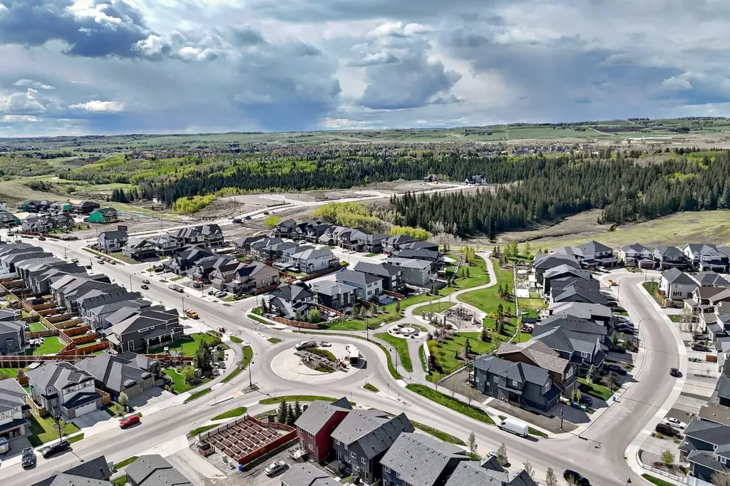 420 Legacy View SE Calgary AB T2X 2G4