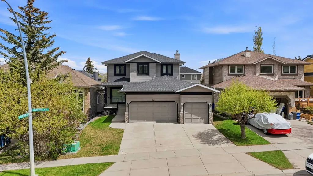 52 Edgebrook Rise NW Calgary AB T3A 4Z9