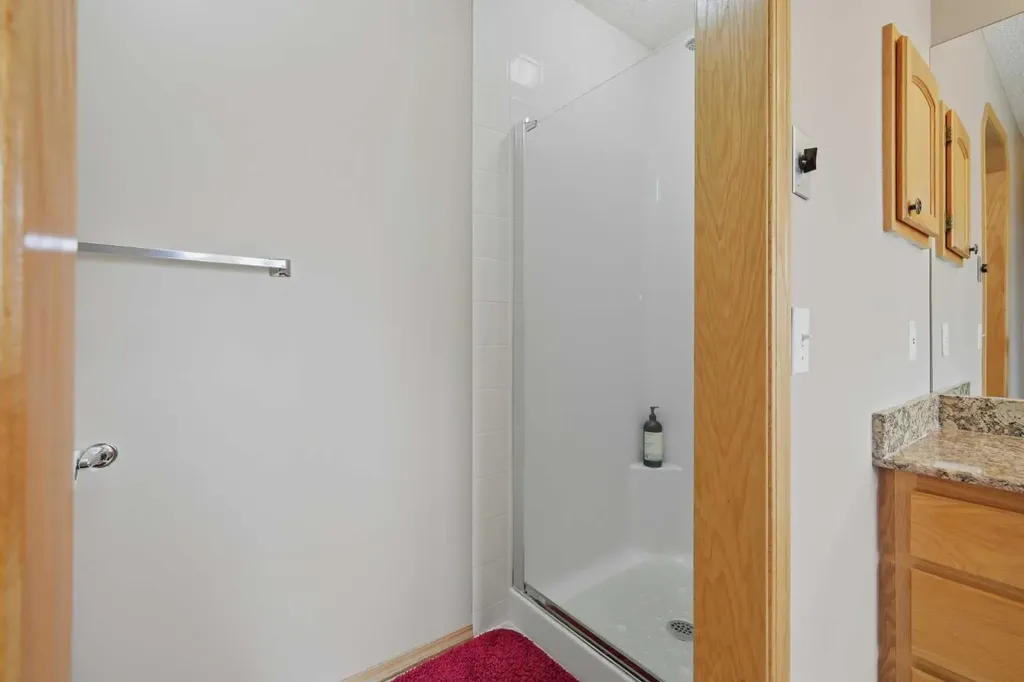 52 Edgebrook Rise NW Calgary AB T3A 4Z9