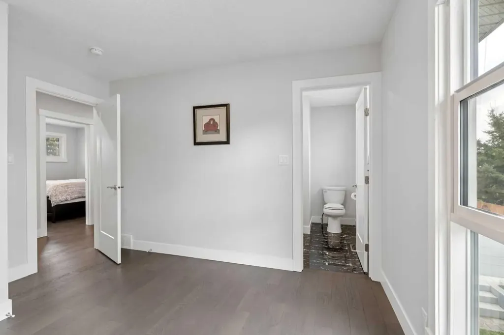 1303 105 Avenue SW Calgary AB T2W0B5