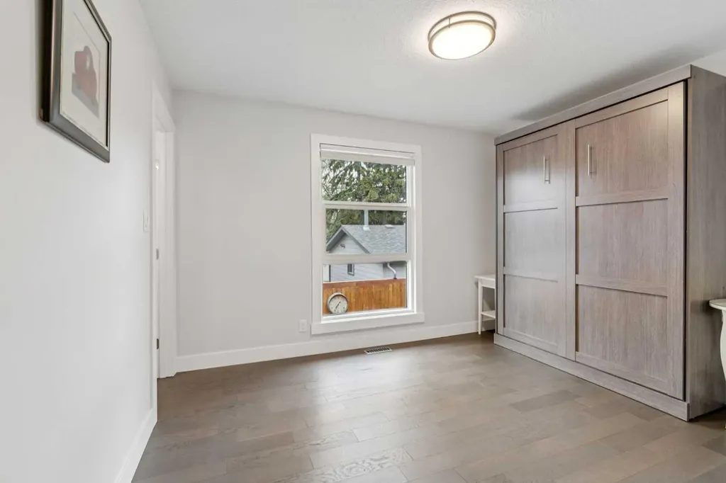 1303 105 Avenue SW Calgary AB T2W0B5