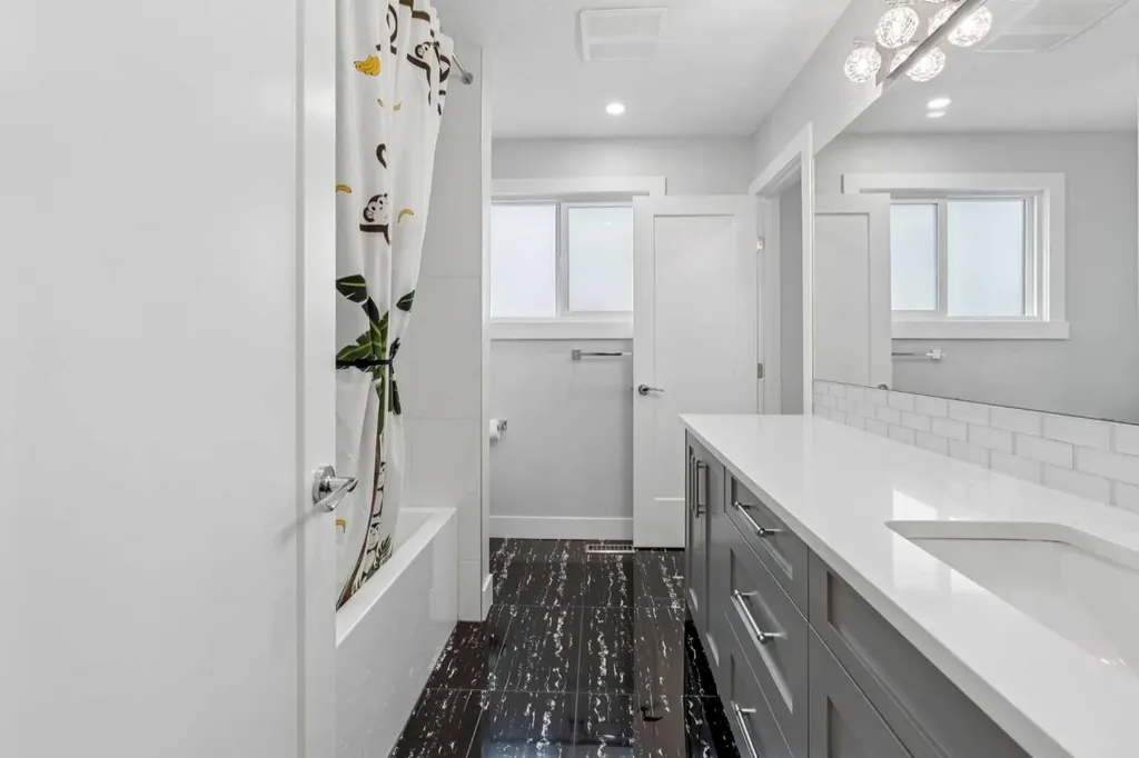 1303 105 Avenue SW Calgary AB T2W0B5