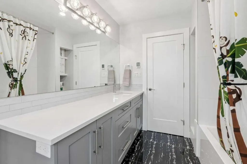 1303 105 Avenue SW Calgary AB T2W0B5