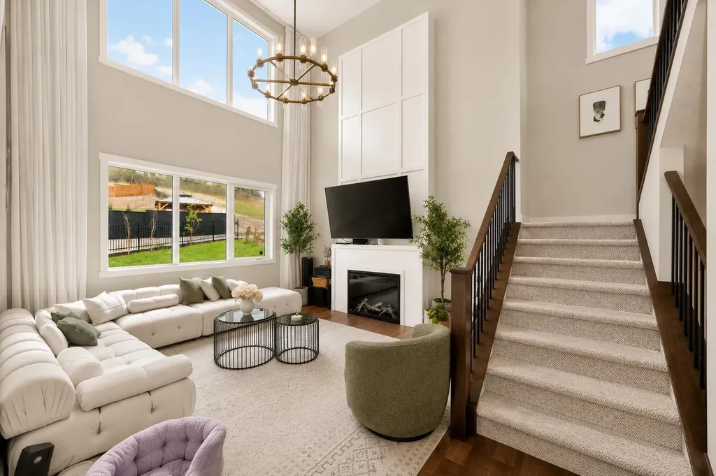 148 Crestridge Terrace SW Calgary AB T3B6K5