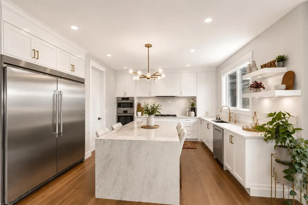148 Crestridge Terrace SW Calgary AB T3B6K5
