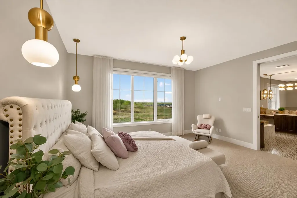 148 Crestridge Terrace SW Calgary AB T3B6K5