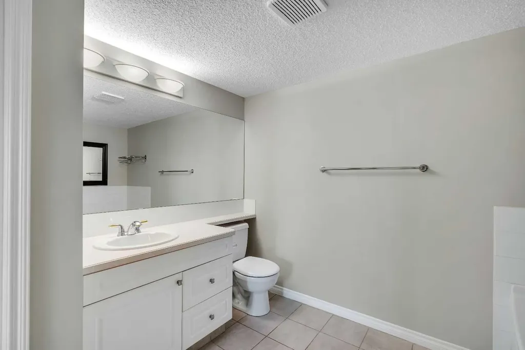7451 Springbank Boulevard SW Calgary AB T3H 5R2
