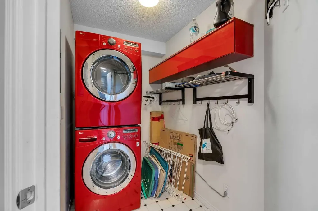 7451 Springbank Boulevard SW Calgary AB T3H 5R2