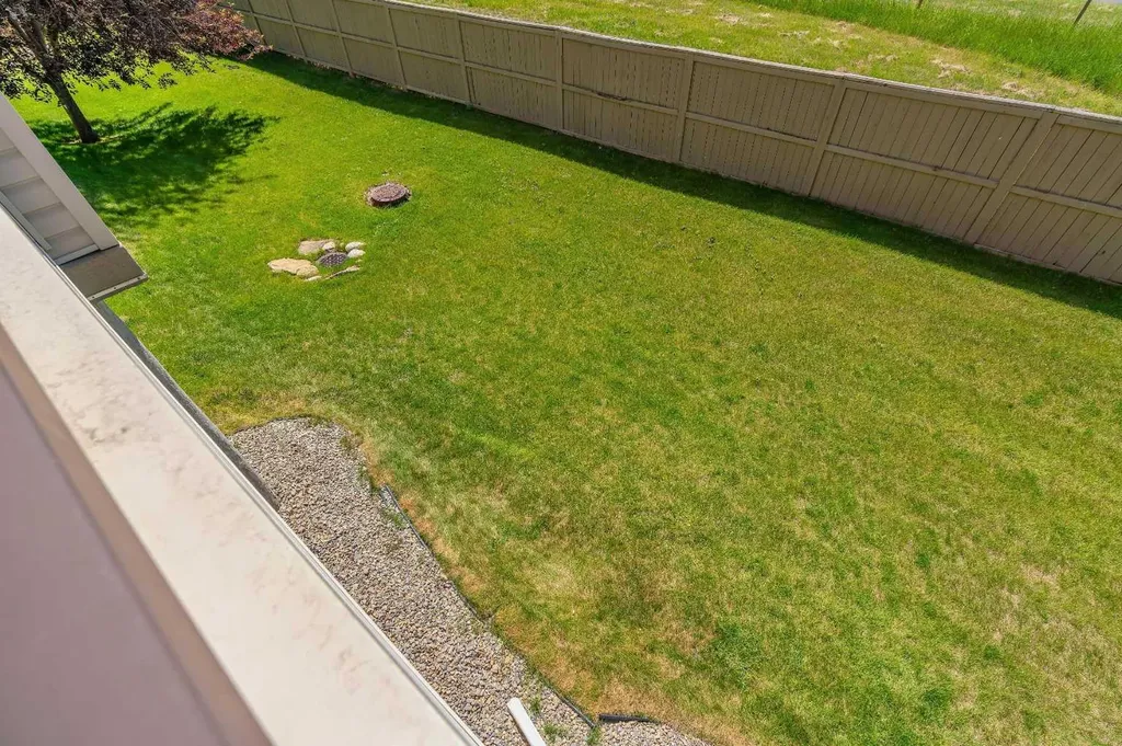 7451 Springbank Boulevard SW Calgary AB T3H 5R2