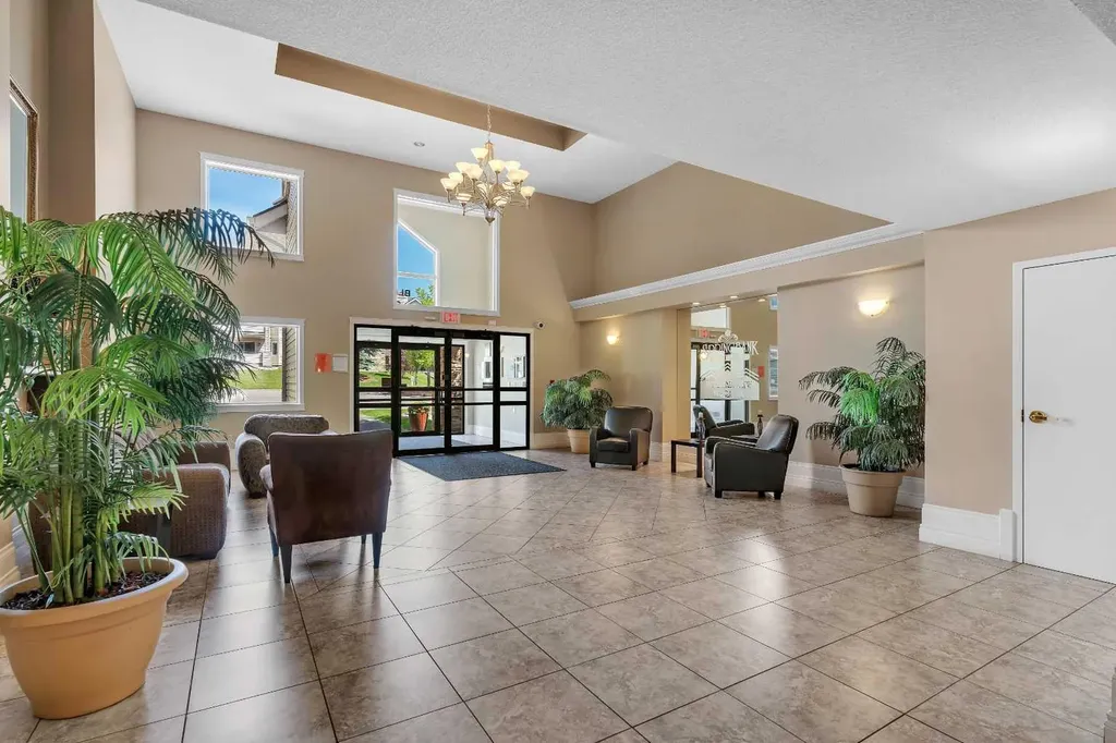 7451 Springbank Boulevard SW Calgary AB T3H 5R2