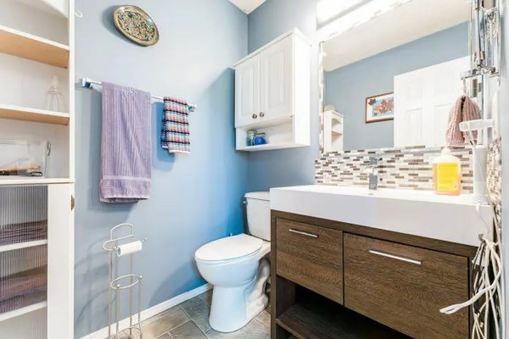 301 16 Street NW Drumheller AB T0J0Y1