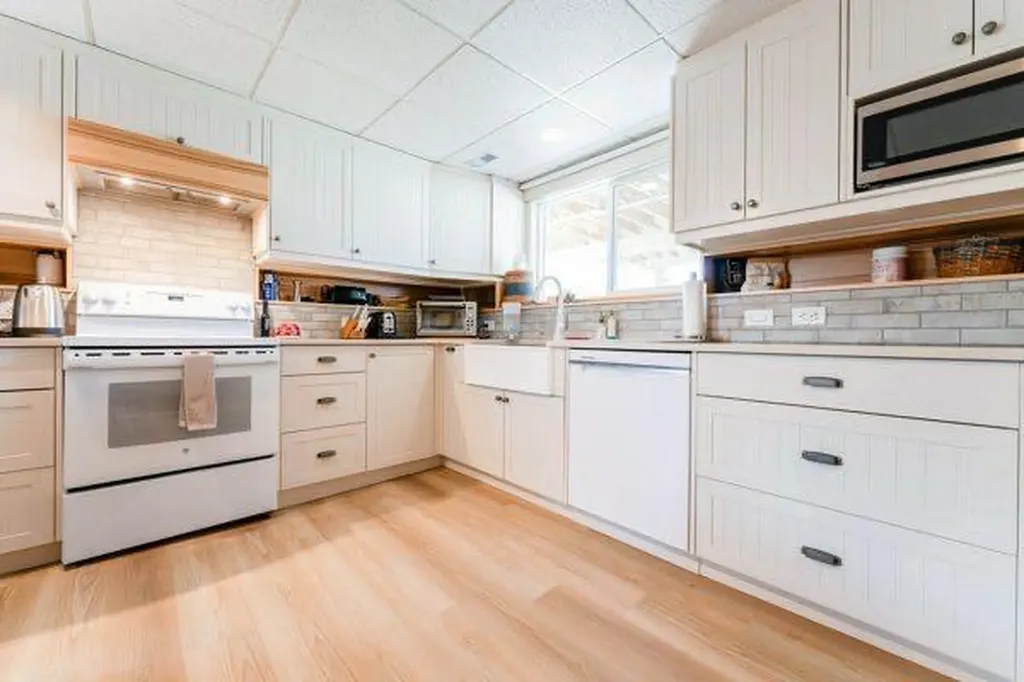 301 16 Street NW Drumheller AB T0J0Y1