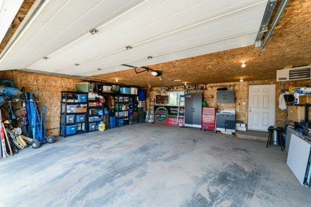 301 16 Street NW Drumheller AB T0J0Y1