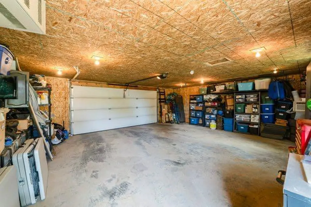 301 16 Street NW Drumheller AB T0J0Y1