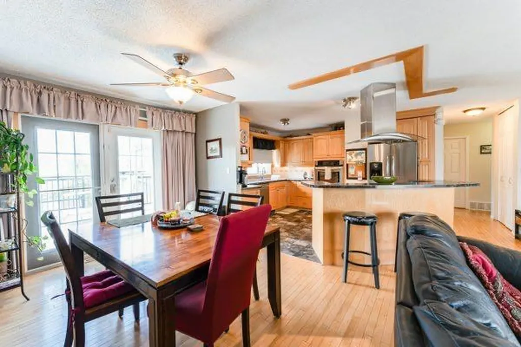 301 16 Street NW Drumheller AB T0J0Y1