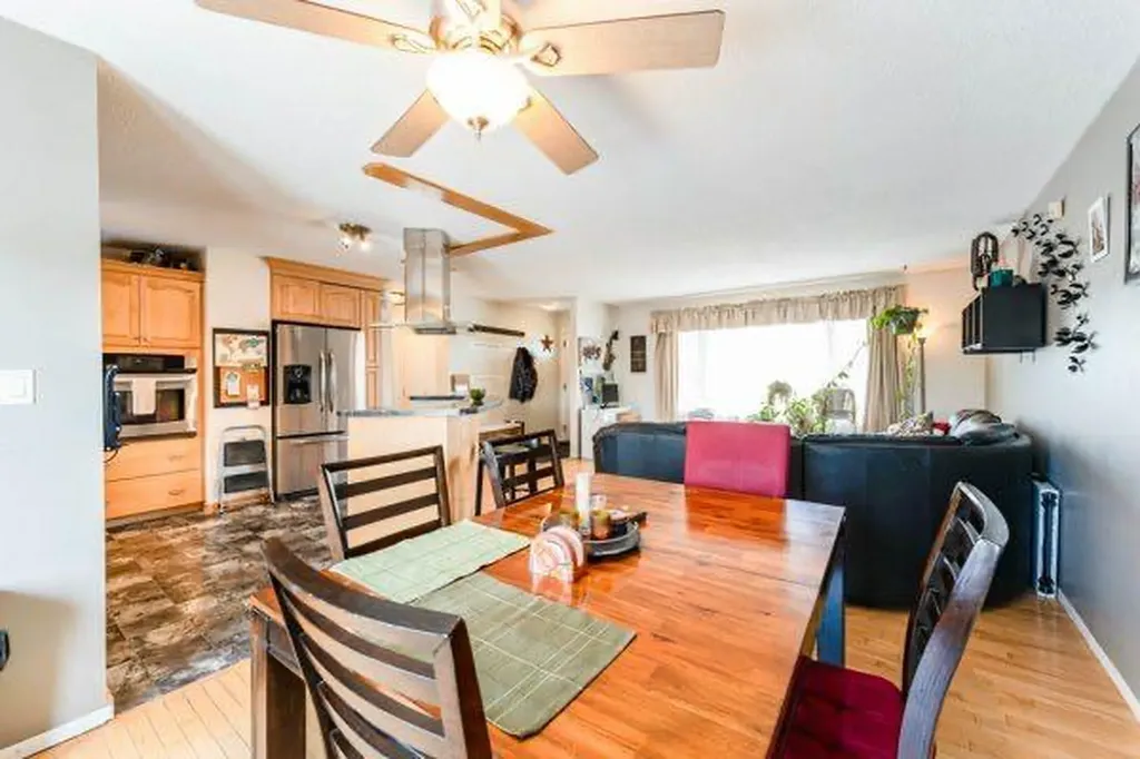 301 16 Street NW Drumheller AB T0J0Y1