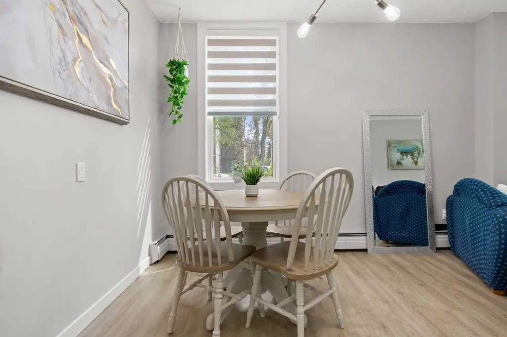 1328 13 Avenue SW Calgary AB T3C 0T3