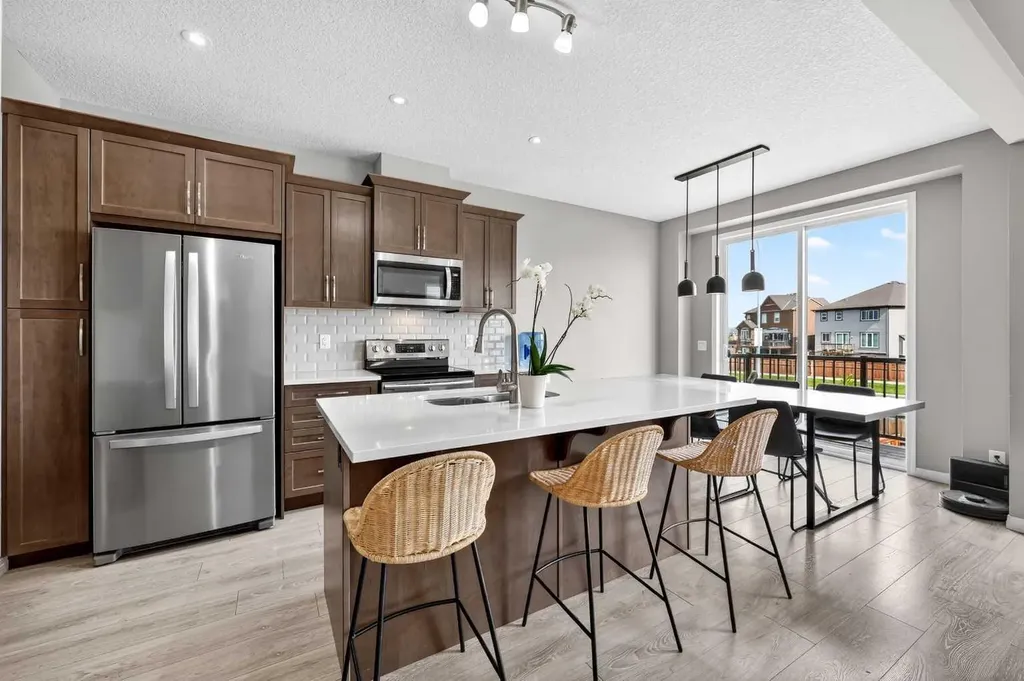 293 Windrow Crescent SW Airdrie AB T4B 4K2