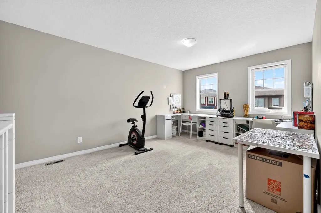 293 Windrow Crescent SW Airdrie AB T4B 4K2
