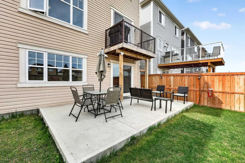293 Windrow Crescent SW Airdrie AB T4B 4K2