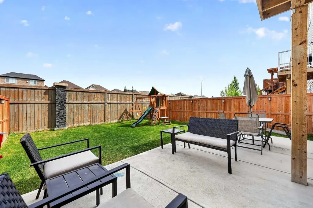 293 Windrow Crescent SW Airdrie AB T4B 4K2