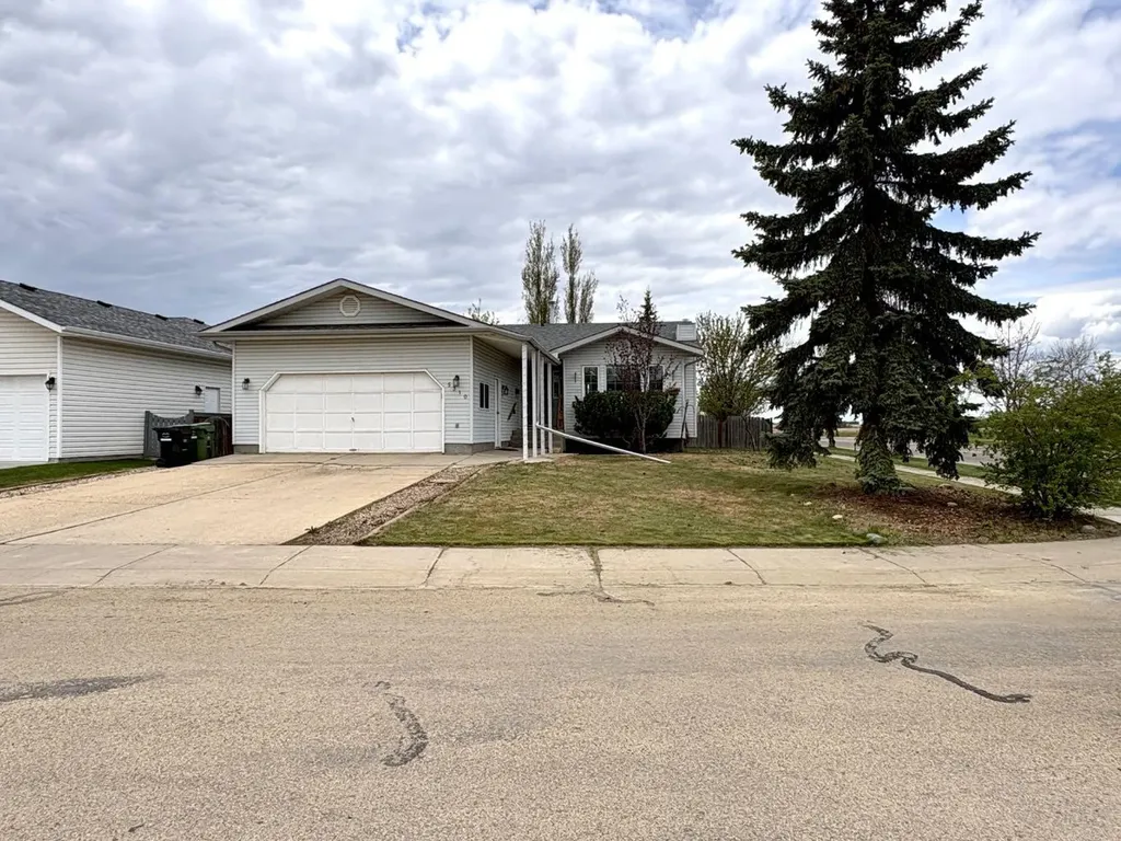 5310 67 Street Camrose AB T4V 4M1